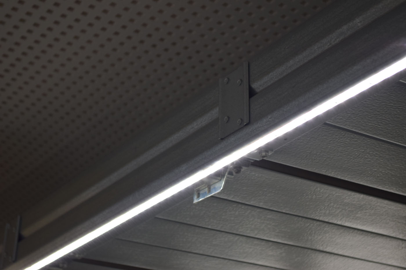 Éclairage du garage  Éclairage intérieur – Normstahl